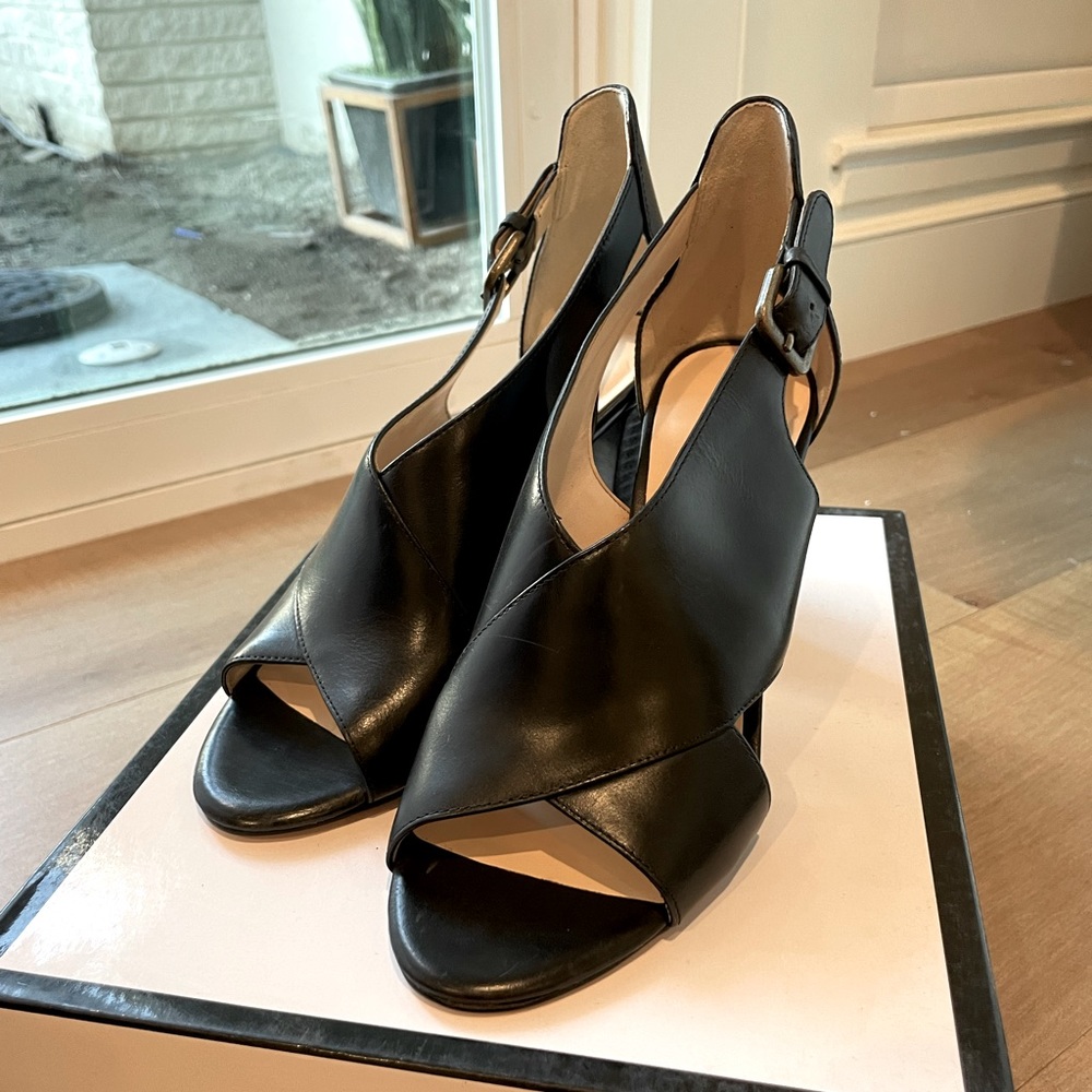 NWT Nine West open toe block heel pump. Black leather size 6.5 women’s